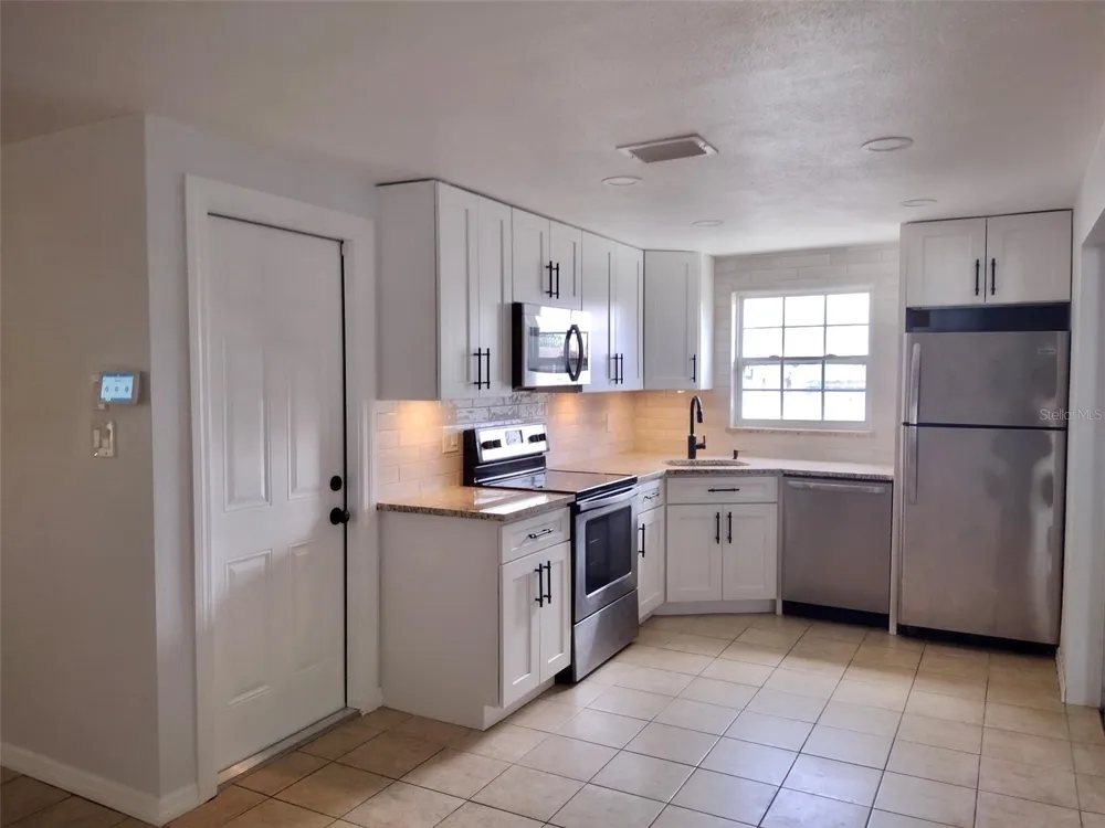 3117 HUNTINGTON ROAD Holiday, FL 34691