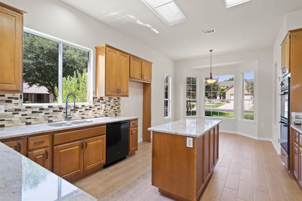 108 Cattle Trail Way Georgetown, TX 78633