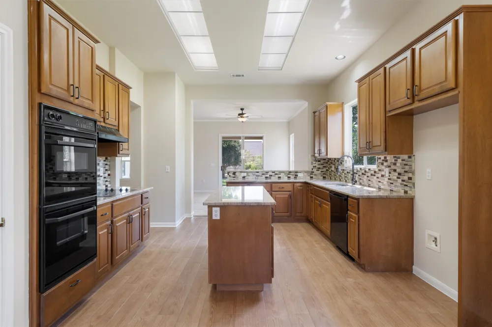 108 Cattle Trail Way Georgetown, TX 78633