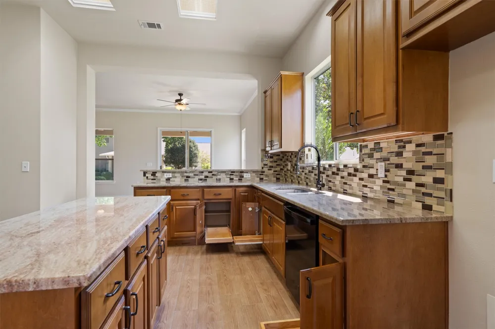 108 Cattle Trail Way Georgetown, TX 78633
