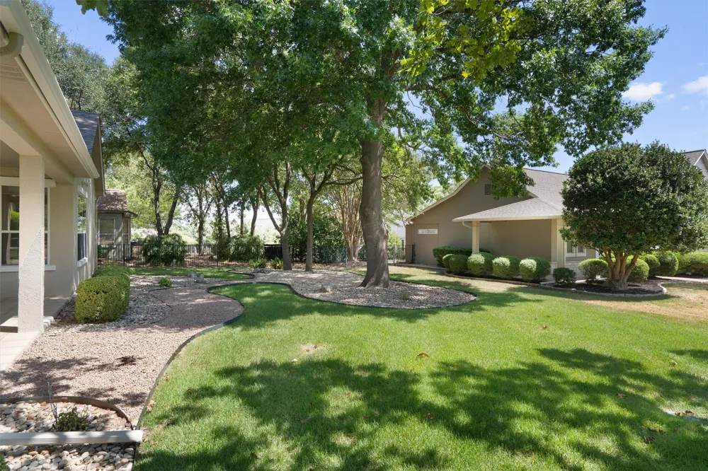 108 Cattle Trail Way Georgetown, TX 78633