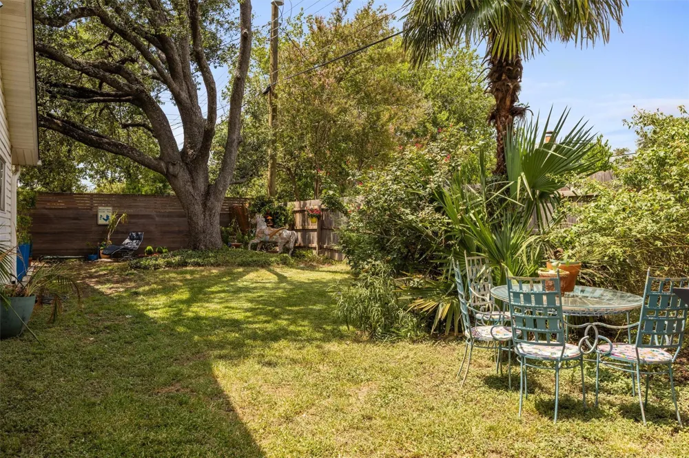 3304 Whitepine Drive Austin, TX 78757