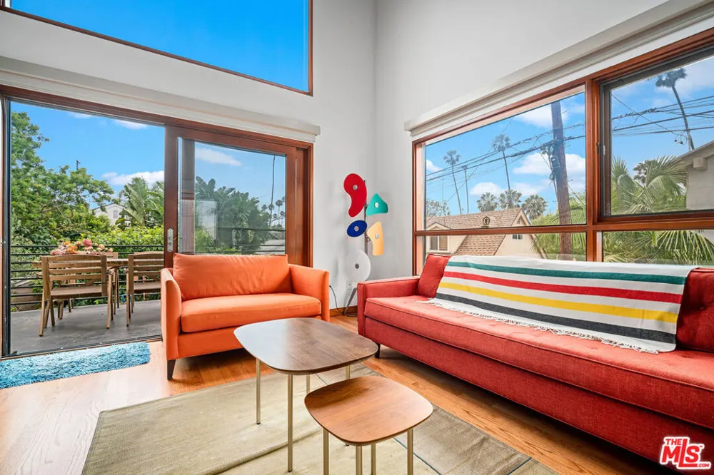 917 Palms Boulevard Venice, CA 90291