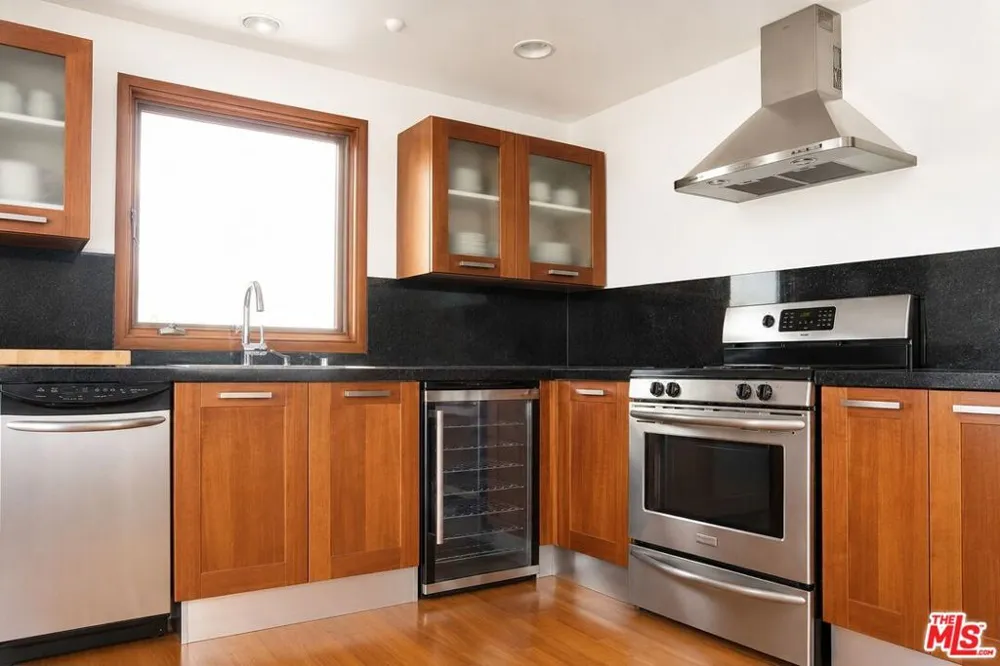 917 Palms Boulevard Venice, CA 90291