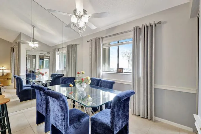 402 SEA OATS DRIVE #E Juno Beach, FL 33408