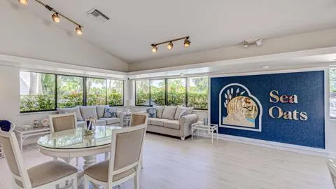 402 SEA OATS DRIVE #E Juno Beach, FL 33408