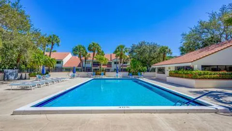 402 SEA OATS DRIVE #E Juno Beach, FL 33408