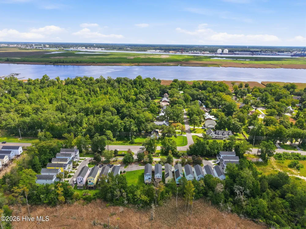 1306 Charleston Common Drive Leland, NC 28451