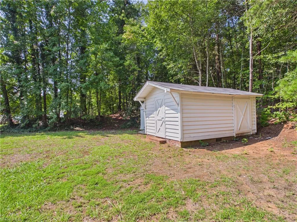 18492 NC Highway 109 Denton, NC 27239