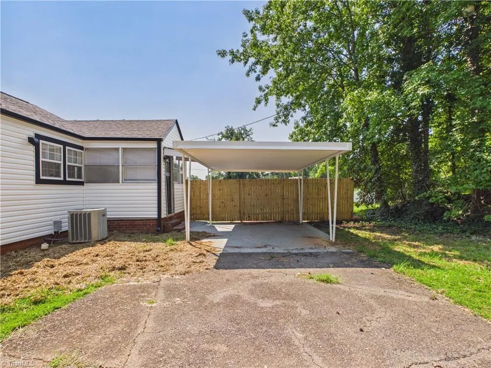 18492 NC Highway 109 Denton, NC 27239