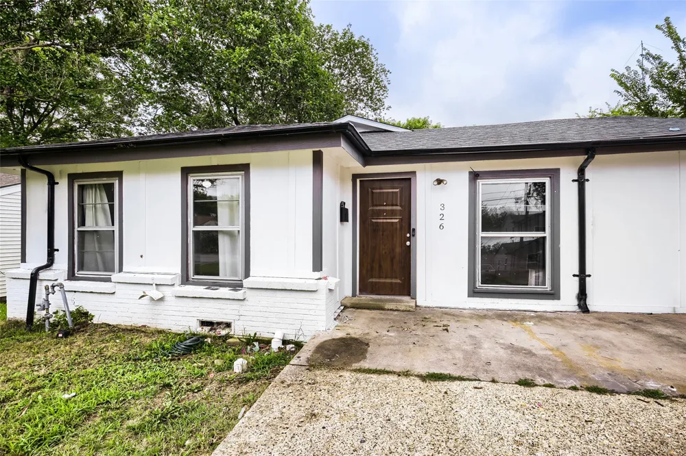 326 E Holley Street Mesquite, TX 75149