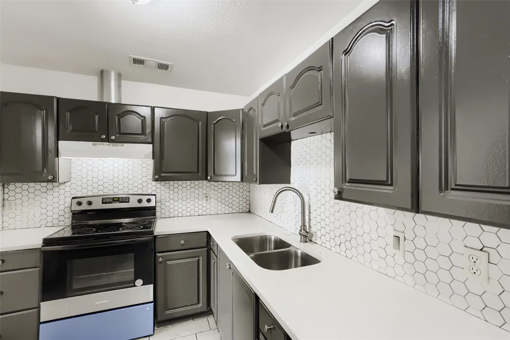 326 E Holley Street Mesquite, TX 75149