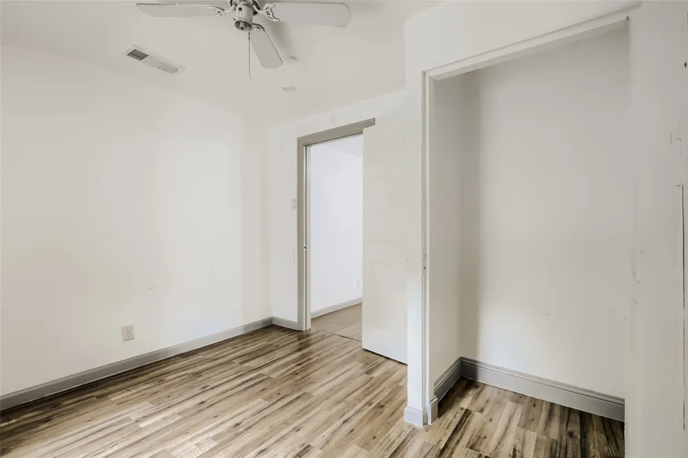 326 E Holley Street Mesquite, TX 75149