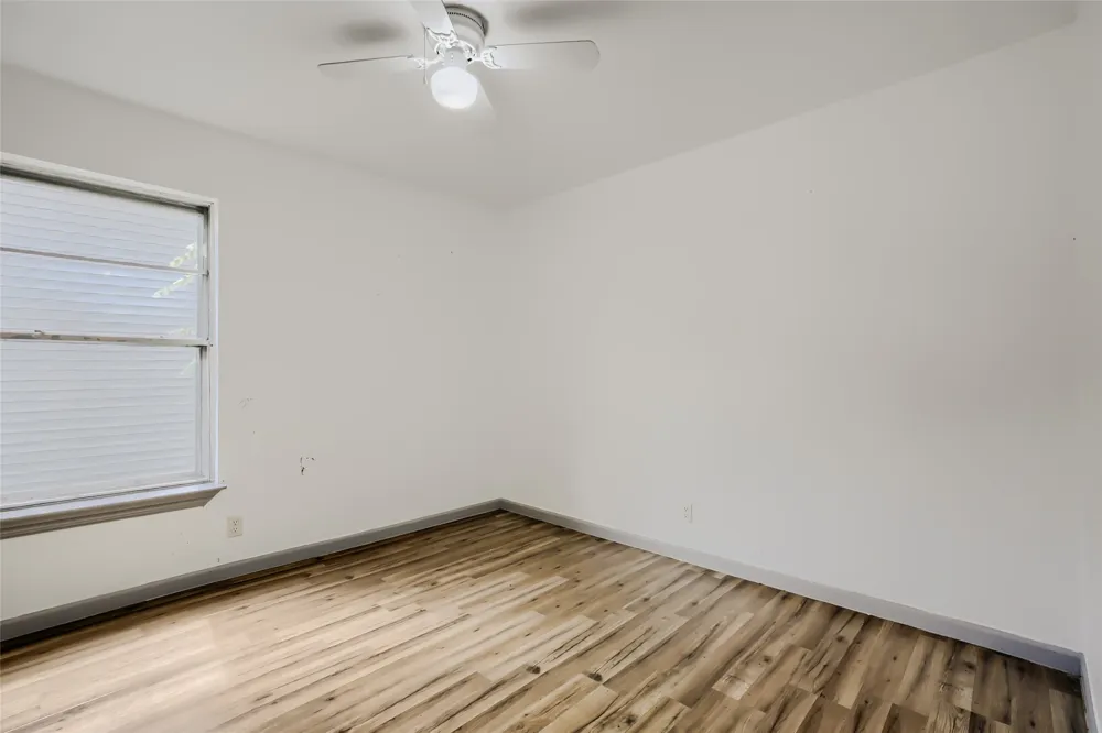 326 E Holley Street Mesquite, TX 75149