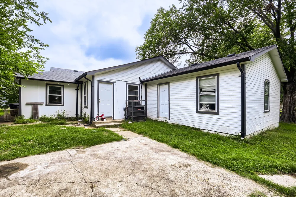 326 E Holley Street Mesquite, TX 75149