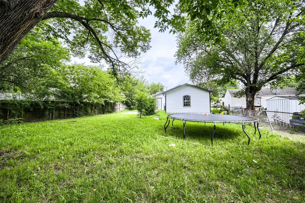 326 E Holley Street Mesquite, TX 75149