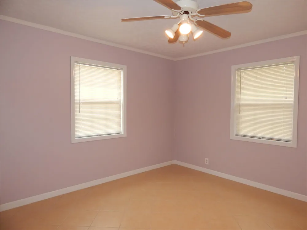 1305 Jennifer Lane Houston, TX 77029