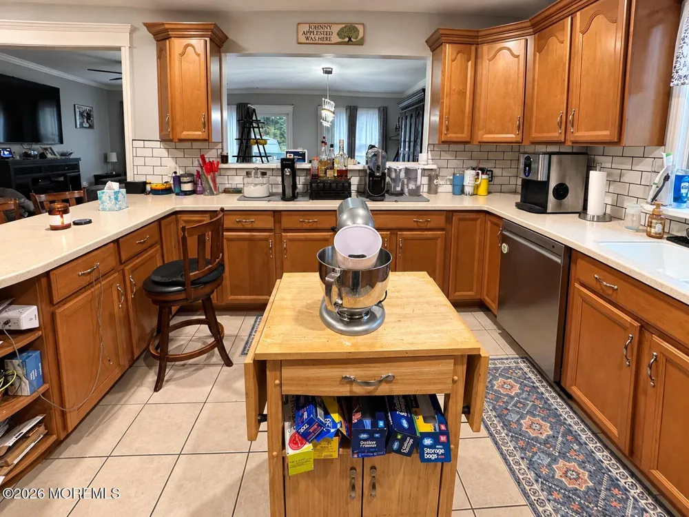 133 Stout Avenue Middlesex, NJ 08846