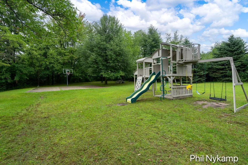 3431 Clear View Drive Holland Charter Township, MI 49424