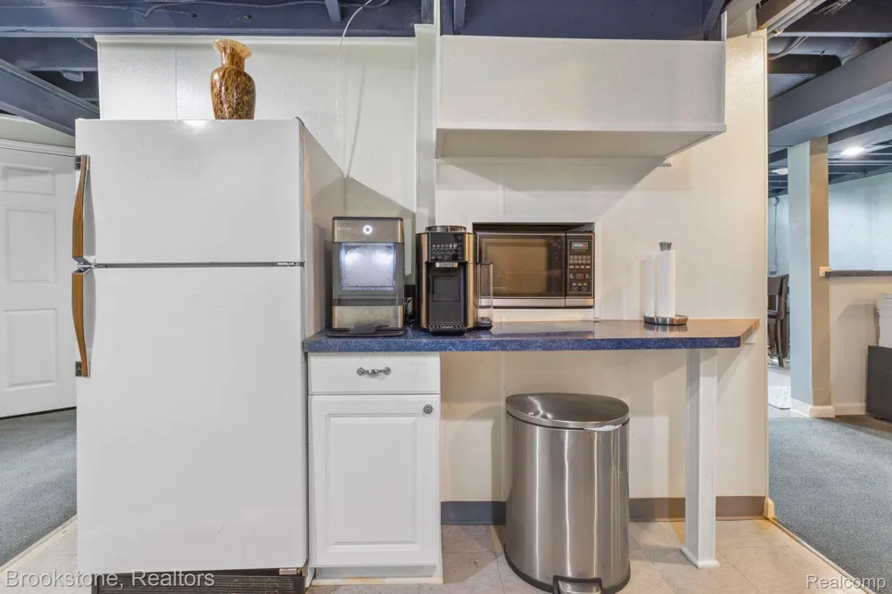 12495 Howland Park Drive Plymouth Charter Township, MI 48170
