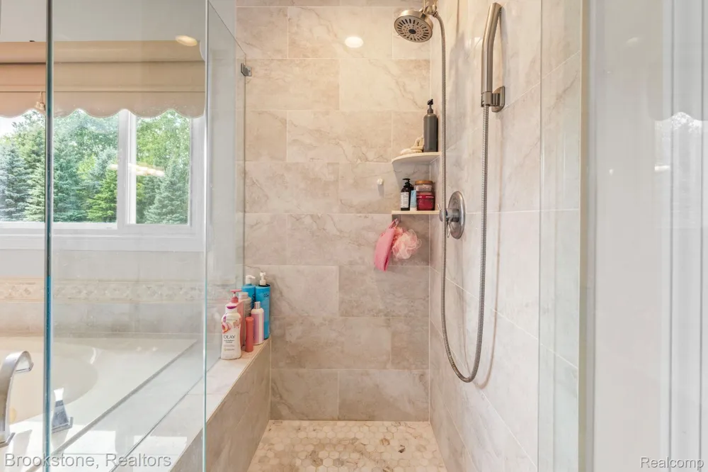 12495 Howland Park Drive Plymouth Charter Township, MI 48170
