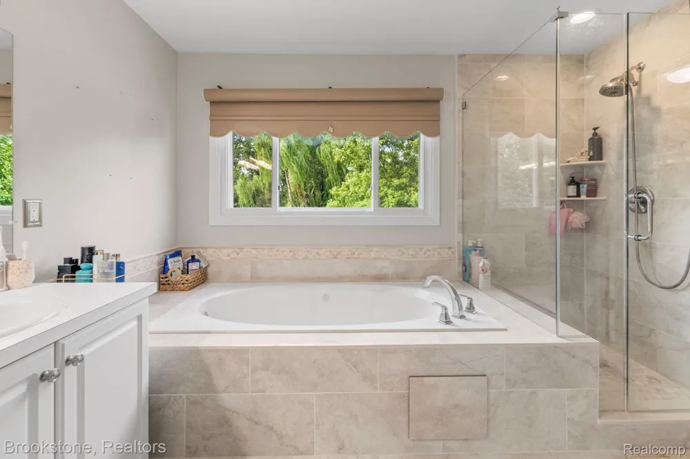 12495 Howland Park Drive Plymouth Charter Township, MI 48170