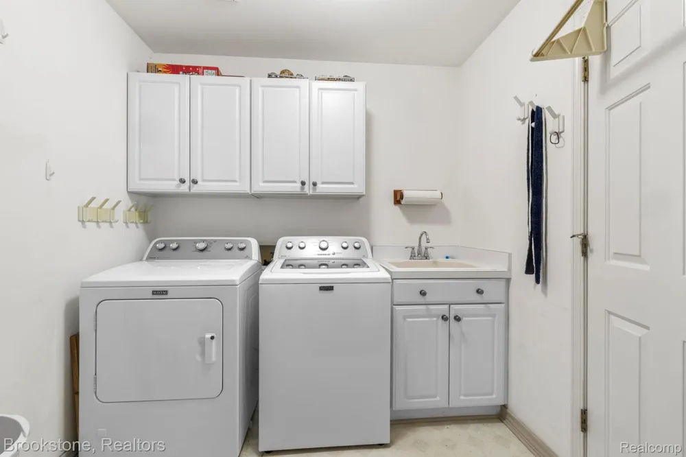 12495 Howland Park Drive Plymouth Charter Township, MI 48170
