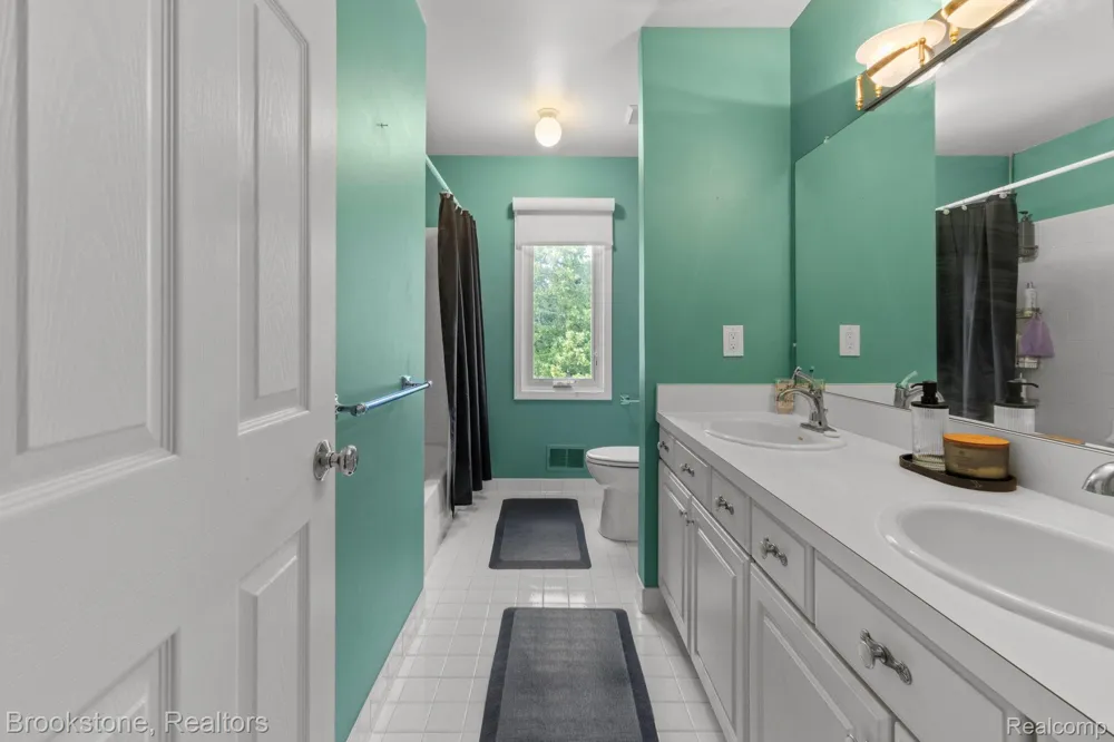 12495 Howland Park Drive Plymouth Charter Township, MI 48170