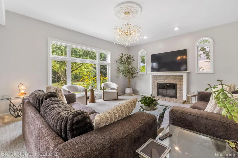 12495 Howland Park Drive Plymouth Charter Township, MI 48170