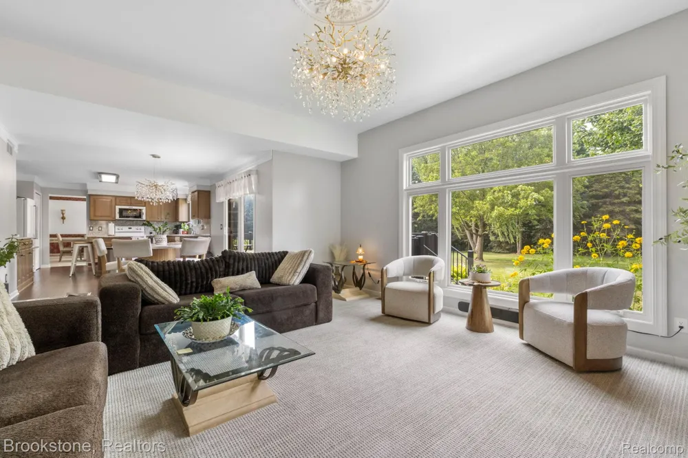 12495 Howland Park Drive Plymouth Charter Township, MI 48170