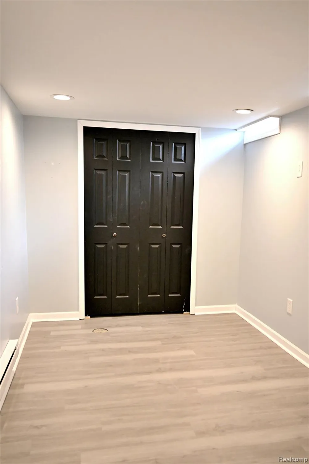 4030 Fox Hill Drive Sterling Heights City, MI 48310