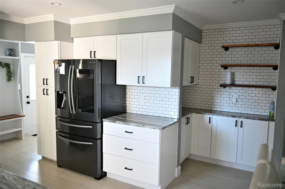 4030 Fox Hill Drive Sterling Heights City, MI 48310