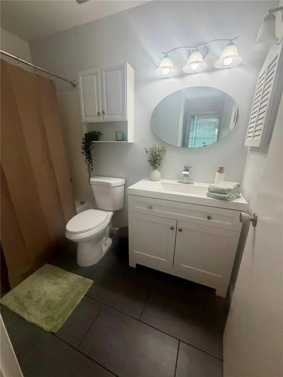 8350 BURGUNDY DRIVE Pinellas Park, FL 33781