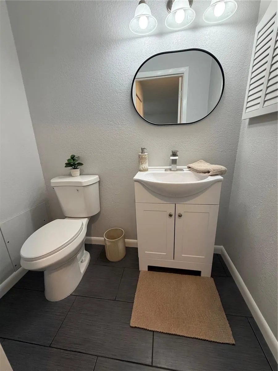 8350 BURGUNDY DRIVE Pinellas Park, FL 33781