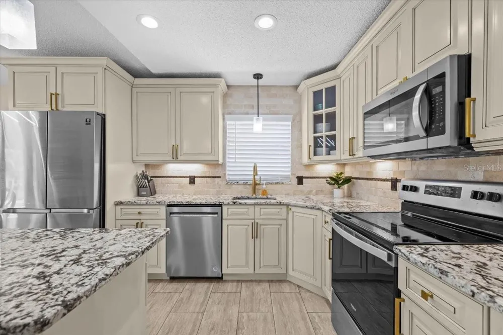7318 S KISSIMMEE STREET Tampa, FL 33616