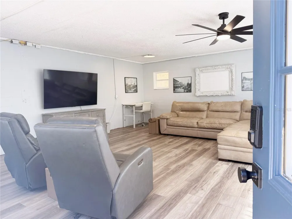 7318 S KISSIMMEE STREET Tampa, FL 33616