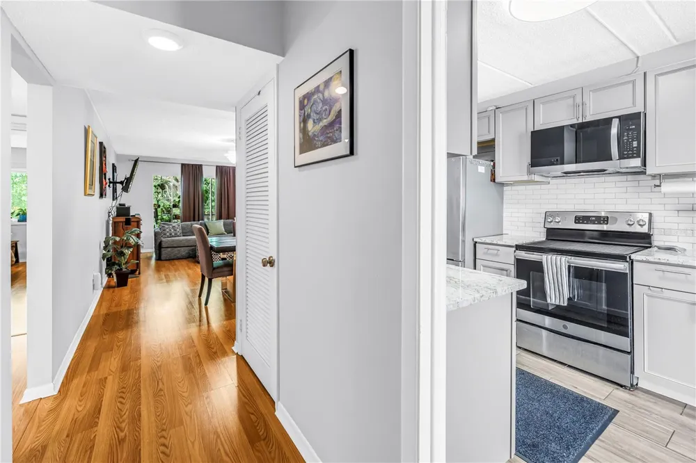4435 1ST STREET NE #305 St Petersburg, FL 33703