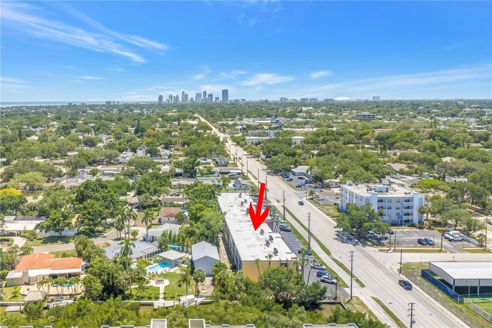 4435 1ST STREET NE #305 St Petersburg, FL 33703