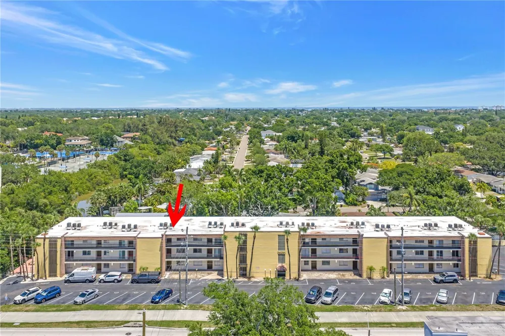 4435 1ST STREET NE #305 St Petersburg, FL 33703
