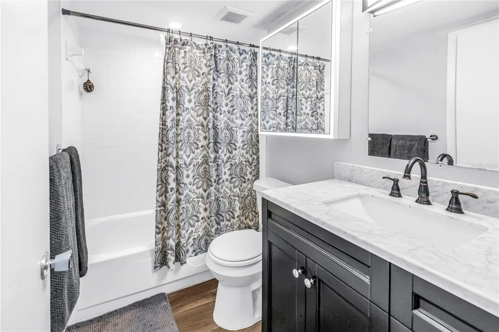 4435 1ST STREET NE #305 St Petersburg, FL 33703