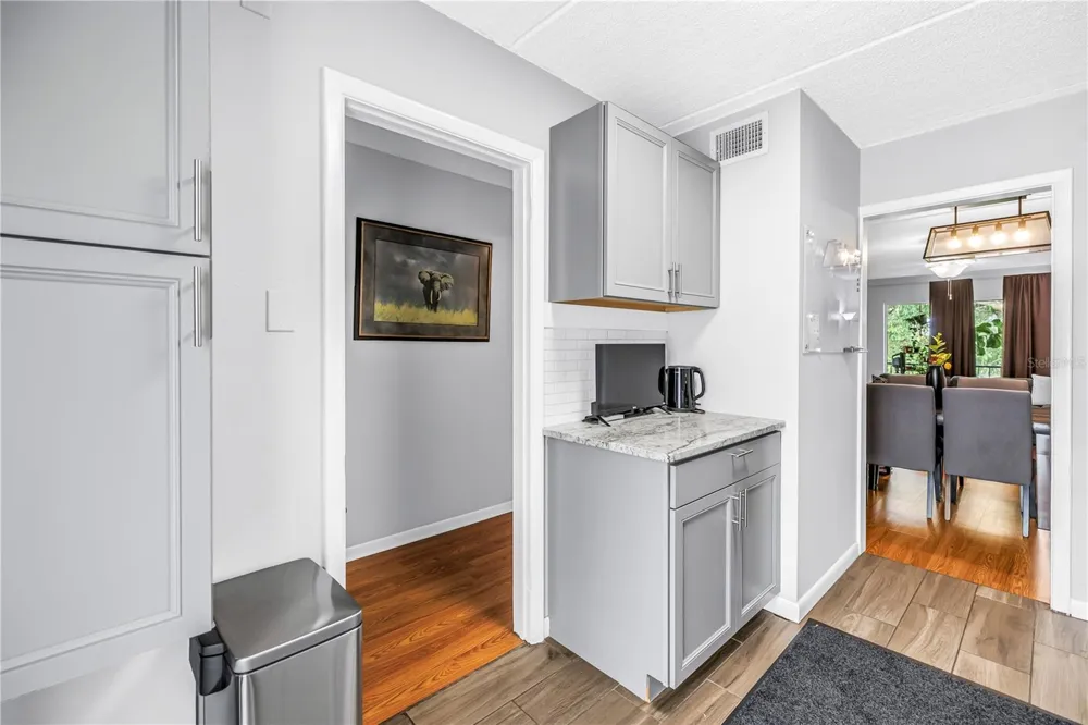 4435 1ST STREET NE #305 St Petersburg, FL 33703
