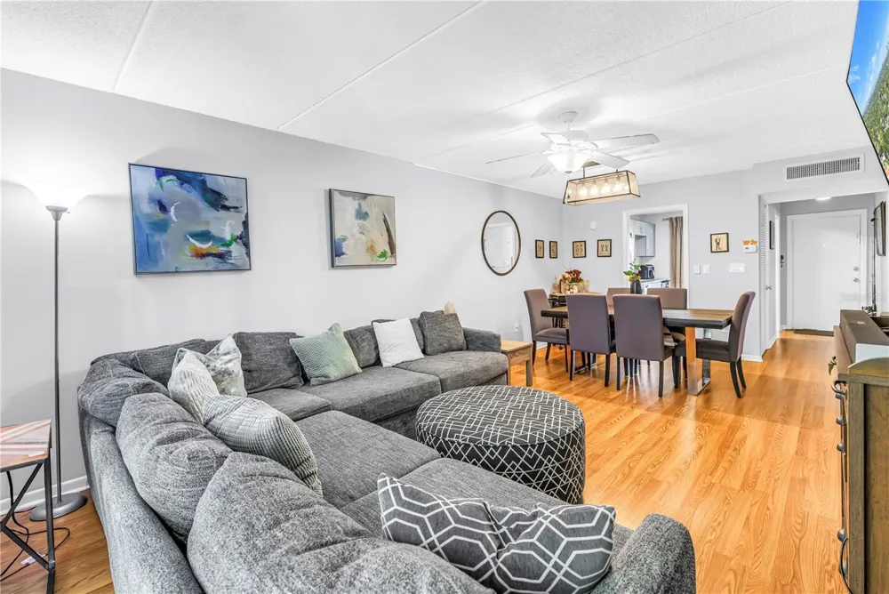 4435 1ST STREET NE #305 St Petersburg, FL 33703