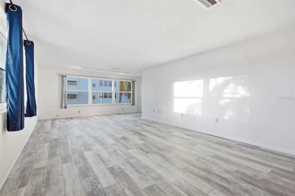 5603 80TH STREET #202 St Petersburg, FL 33709