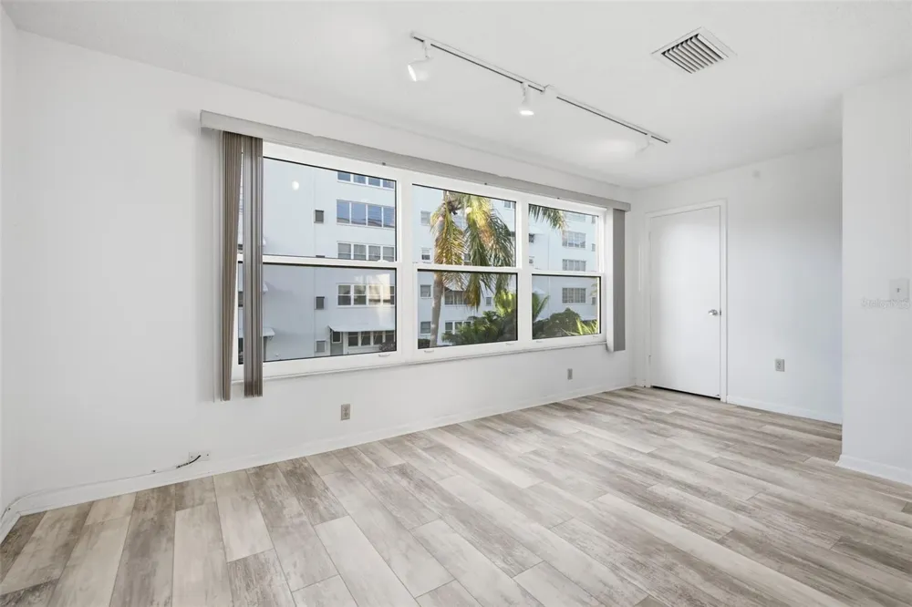 5603 80TH STREET #202 St Petersburg, FL 33709