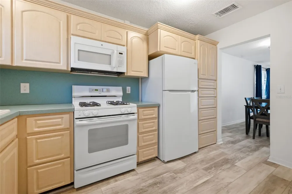 5603 80TH STREET #202 St Petersburg, FL 33709