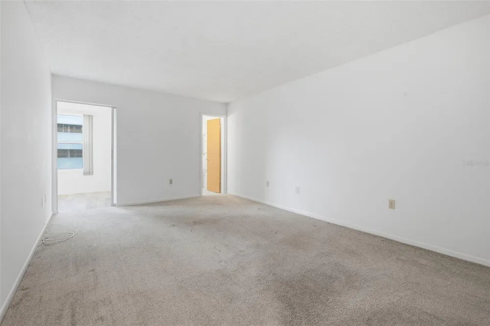 5603 80TH STREET #202 St Petersburg, FL 33709