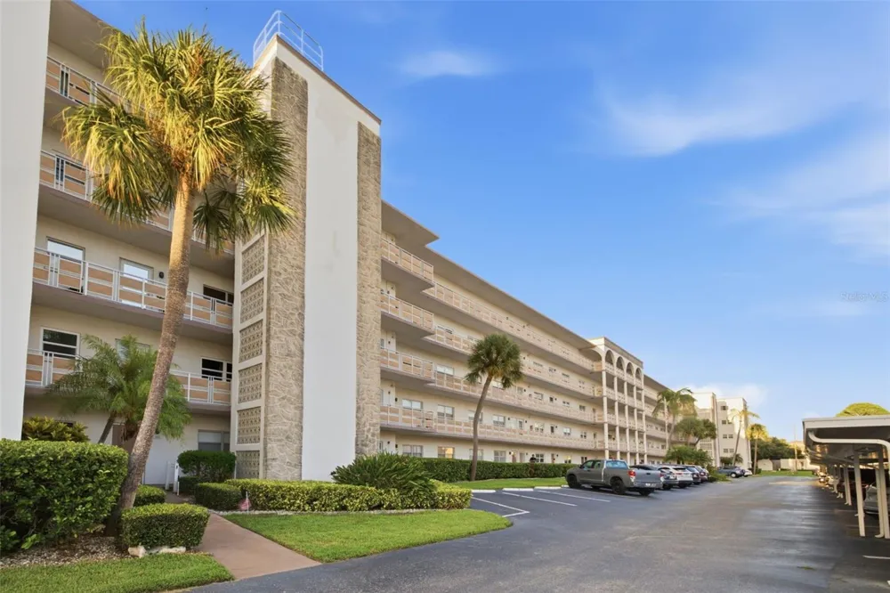 5603 80TH STREET #202 St Petersburg, FL 33709