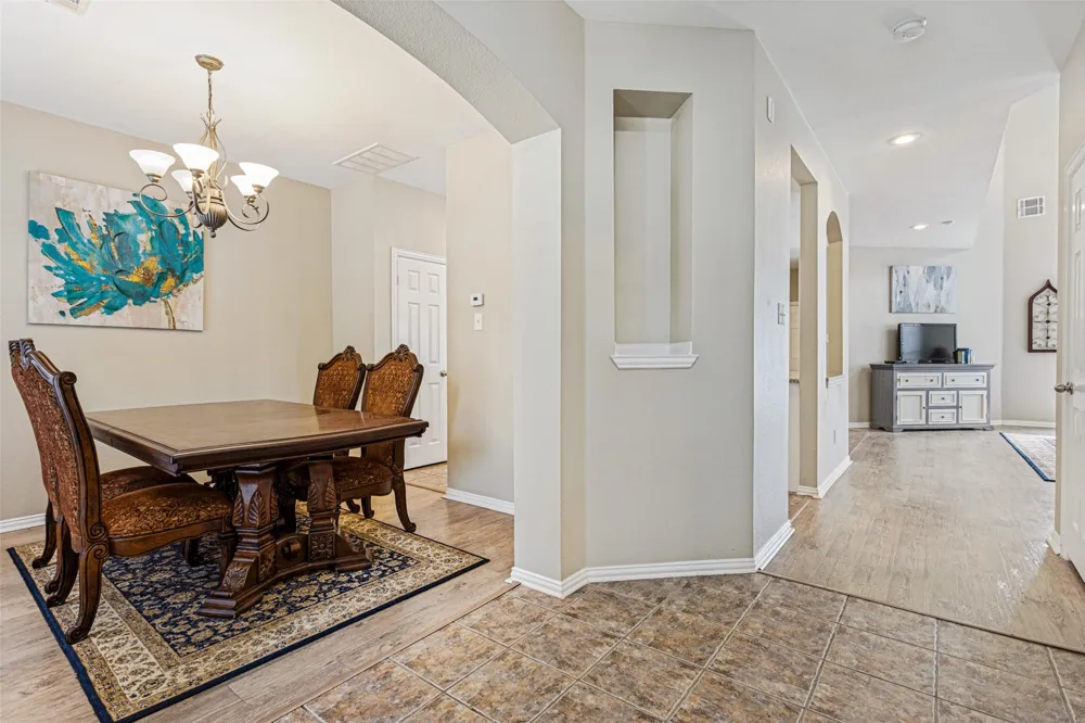 10216 Franklin Drive Providence Village, TX 76227
