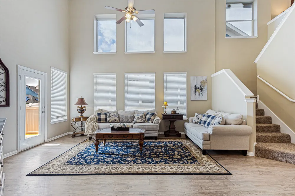 10216 Franklin Drive Providence Village, TX 76227