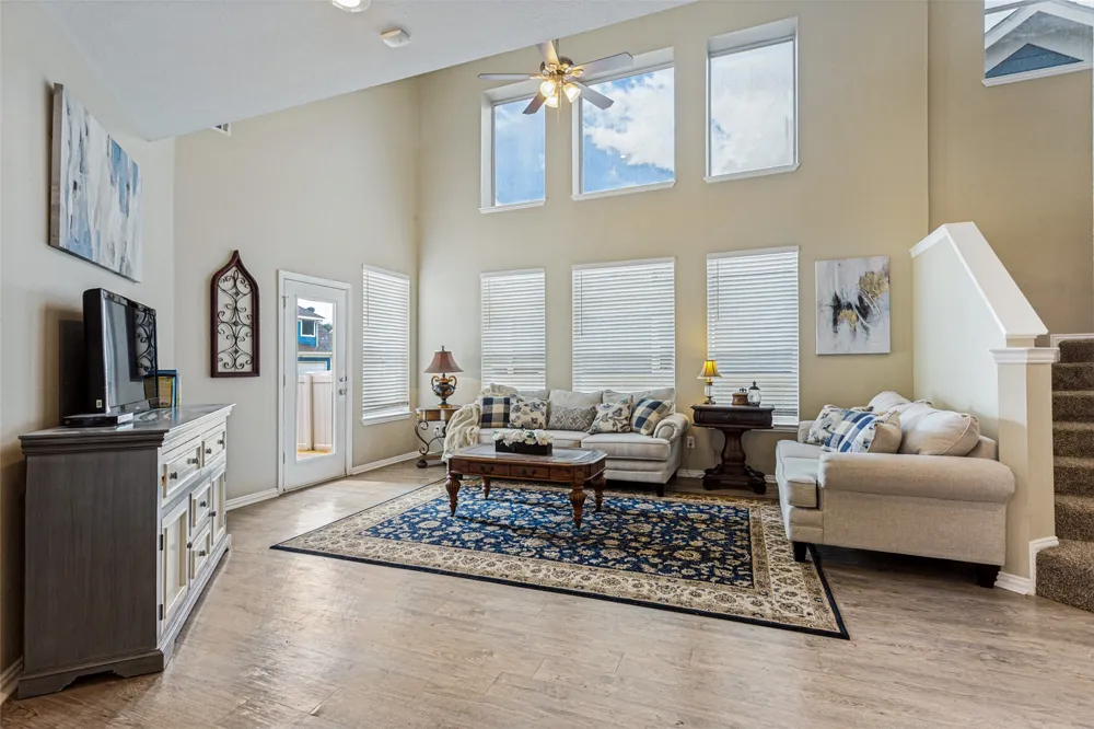 10216 Franklin Drive Providence Village, TX 76227